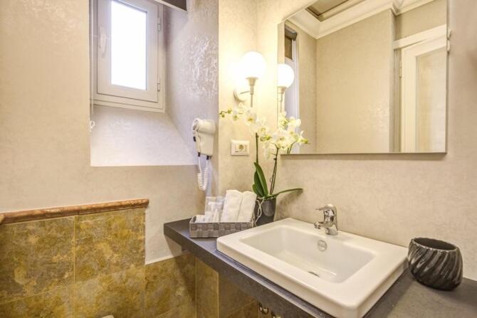 Smart Lux Roma Centro Hotell Exteriör bild